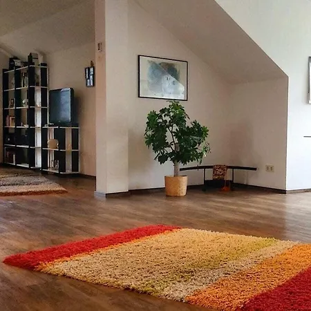 Raquet 2 Comfortable Дом отдыха Вахенхайм-ан-дер-Вайнштрасе